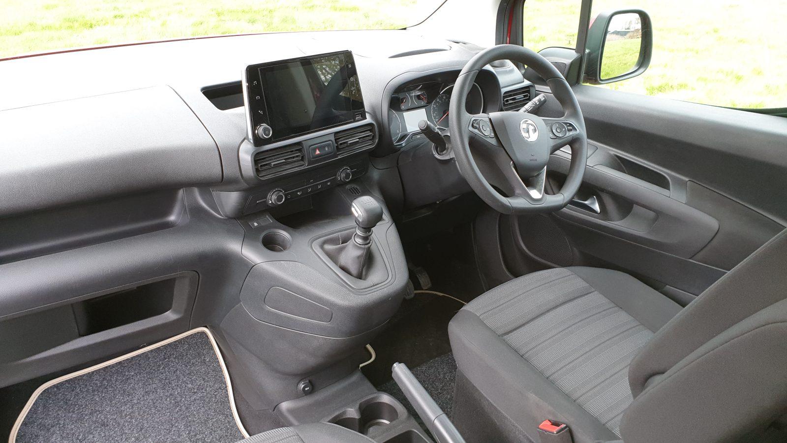 Vikenze III petrol front